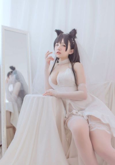 欧美大片在线看_十万网红美女美酱